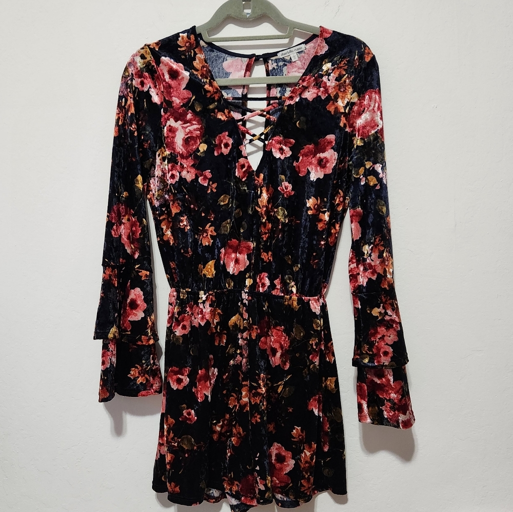 Charlotte Russe Black Velvet Floral Romper Size Small